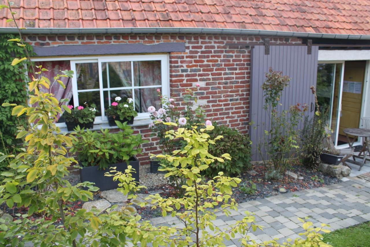 D'hotes L'aubaine Avec Jacuzzi Bed & Breakfast Wanquetin